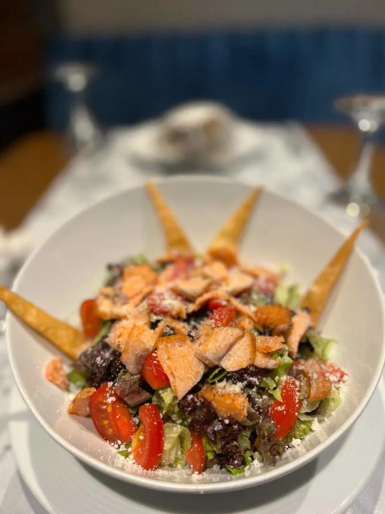 Izgara Somon Salata