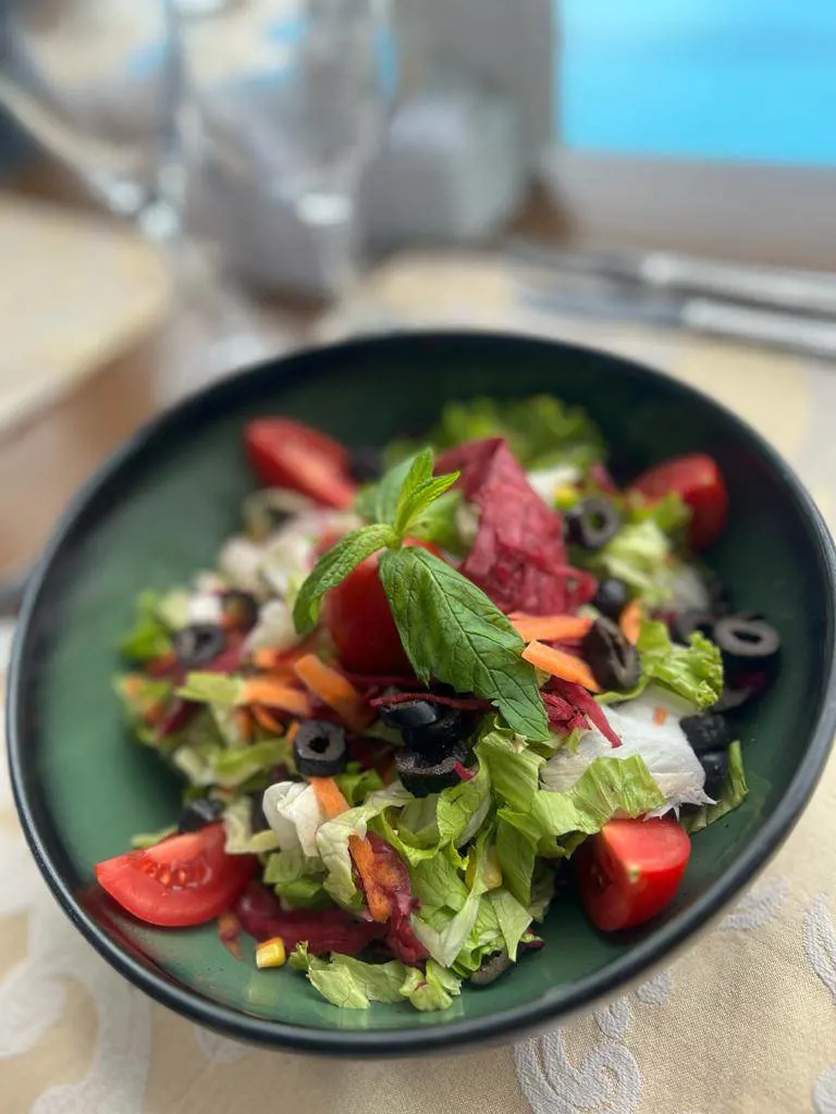 Mevsim Salata